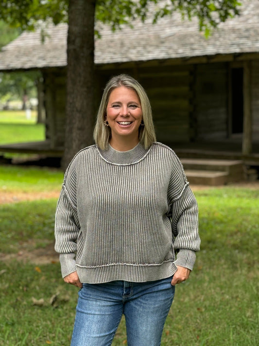 Oversized cropped sweater